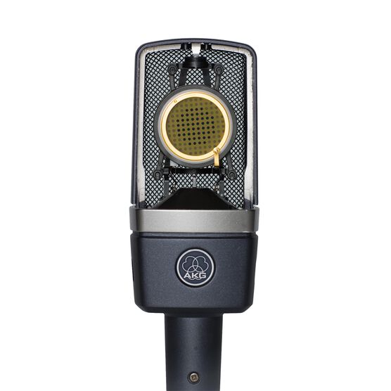 C214 - Black - Professional 
large-diaphragm 
condenser microphone - Detailshot 2