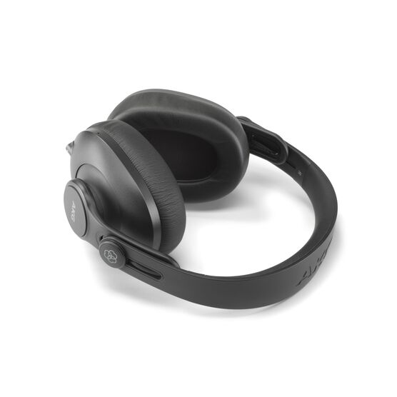 K361-BT - Black - Over-ear, closed-back, foldable studio headphones with Bluetooth - Detailshot 4