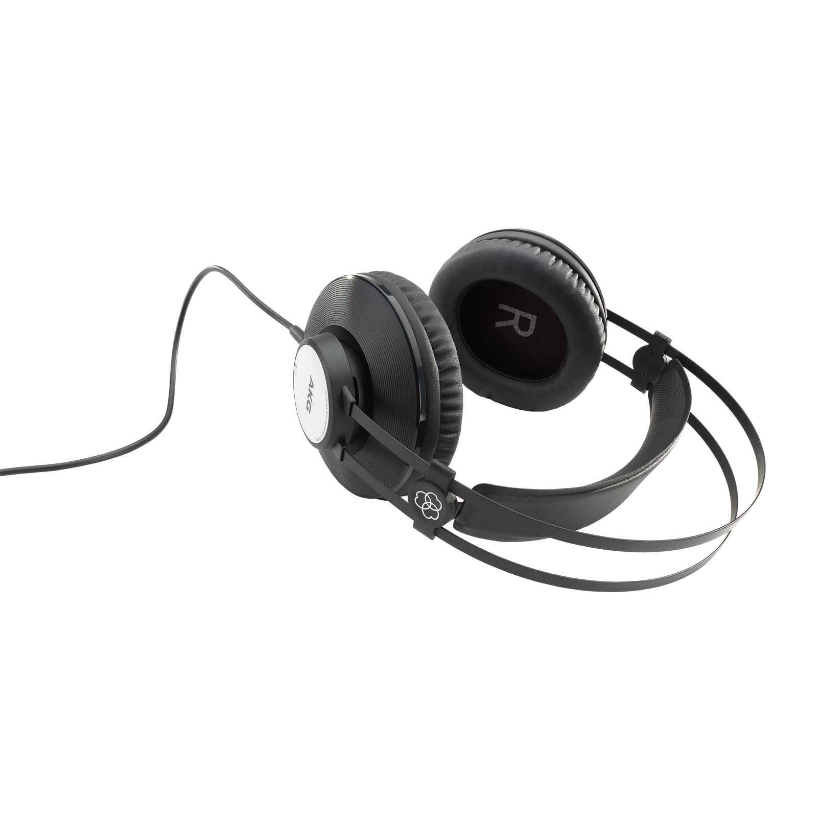K72 - Black - Closed-back studio headphones - Detailshot 2